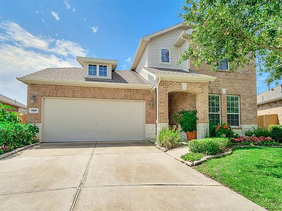 2nd image of 707 Cortona Ct