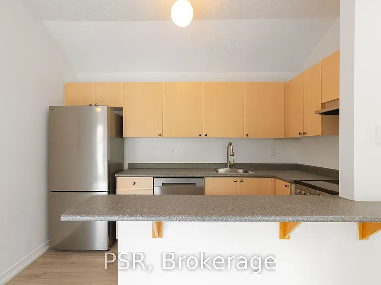1355 Bayview Ave #CH3 — Photo 10