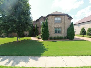 337 Crooked Creek Ln, Hendersonville, TN 37075