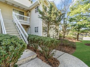 16 Tansy Ct, Bedminster, NJ 07921