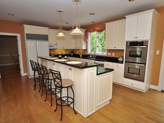 Kitchen with Huge Island