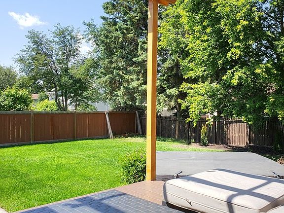 2nd image of 74 Lorraine Cres