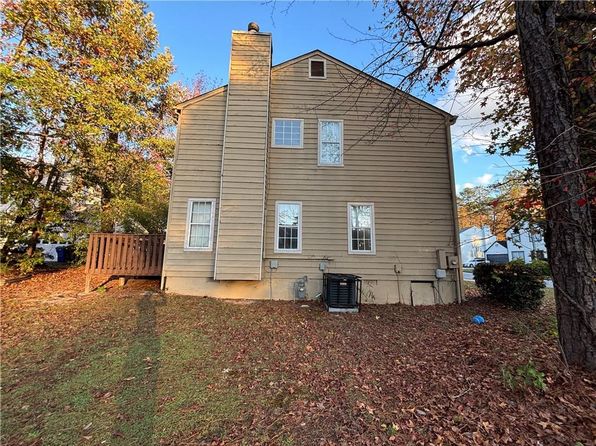 5830 Burdett Ridge Dr, Atlanta, GA 30349