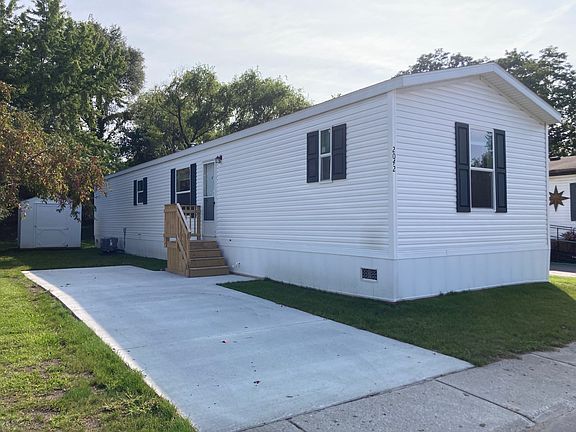 3rd image of 2042 Marmoor Dr