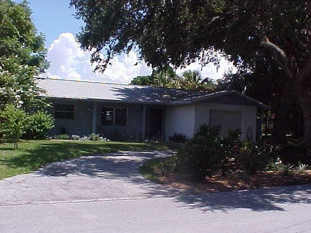 2nd image of 11873 W Bayshore Dr