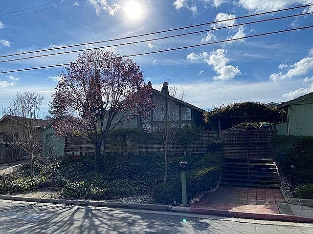 1st image of 6331 Park Way