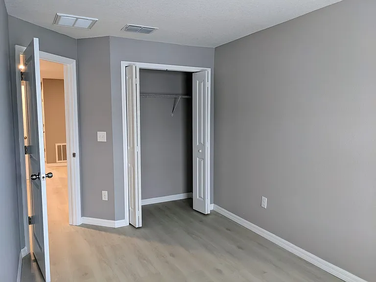 9771 Pembrooke Pines Dr — Photo 3