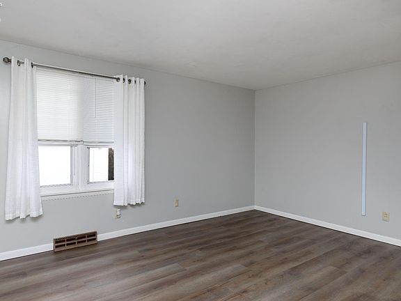 4th image of 356 Ohio Ave