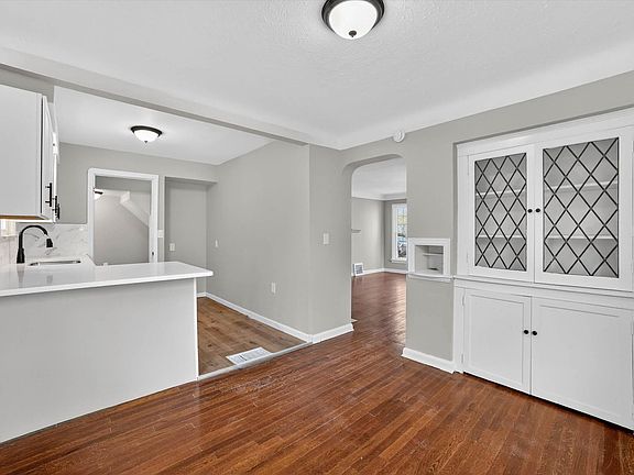 4th image of 10204 McCracken Blvd