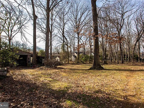 3rd image of 2734 Pioneer Ln