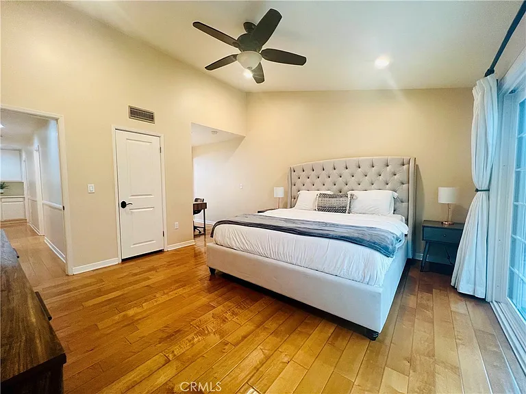 5309 Lockhurst Dr — Photo 5