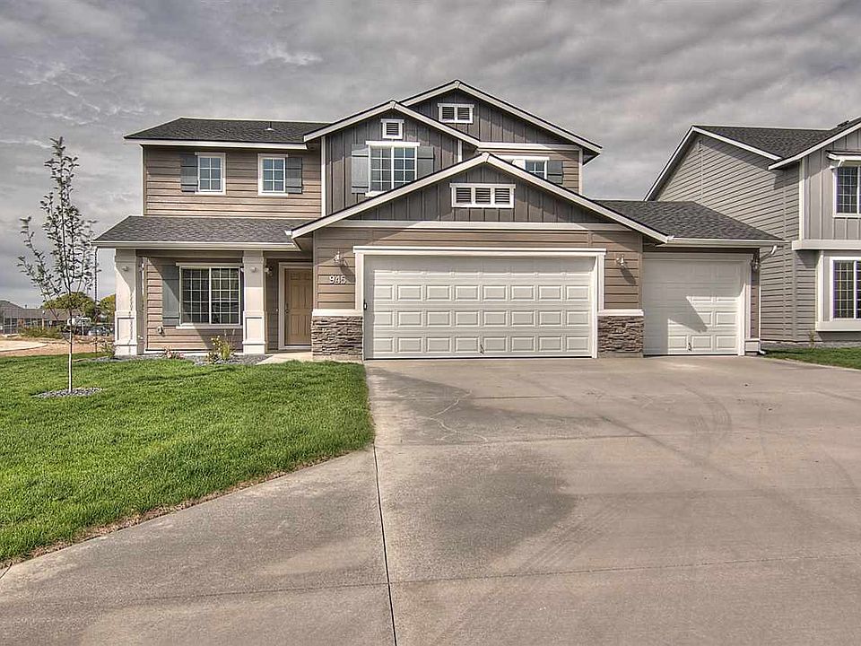1st image of 945 S Beaver Creek Way