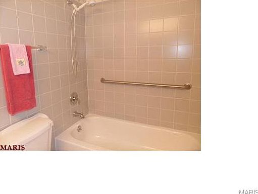 3rd image of 7420 Hazelcrest Dr APT D