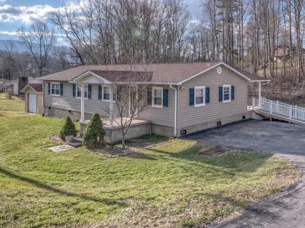 216 Old Weaver Pike, Bluff City, TN 37618