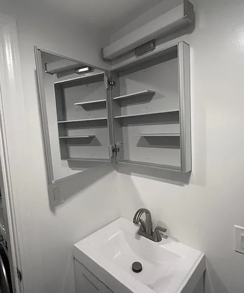 310 Hammond Pond Pkwy #103 — Photo 7