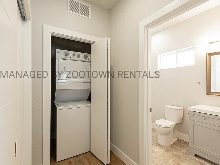 1301 Ronan St #302 — Photo 10