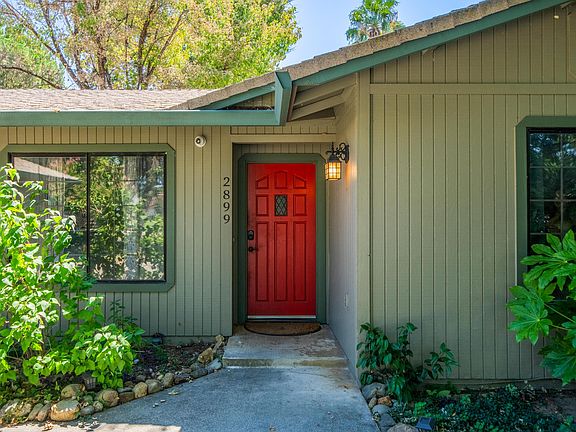 3rd image of 2899 Fernwood St