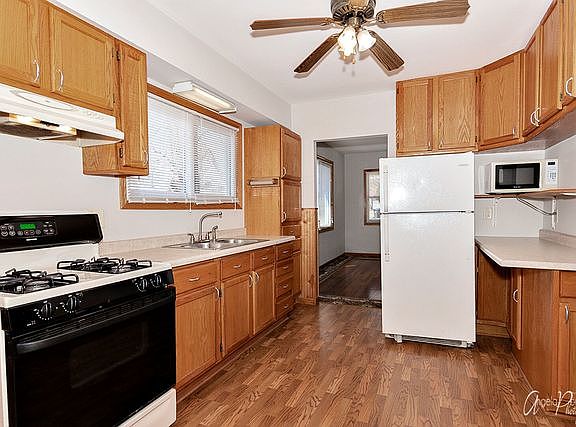 4th image of 105 N Orchard Ave