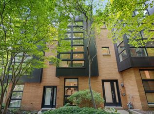 2024 W Willow St APT D, Chicago, IL 60647