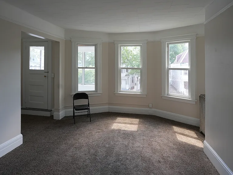 101 Shepard Ave #2 — Photo 3