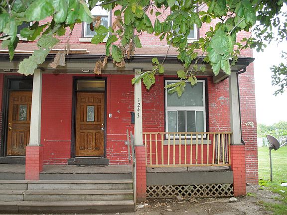 2nd image of 1243 7th St