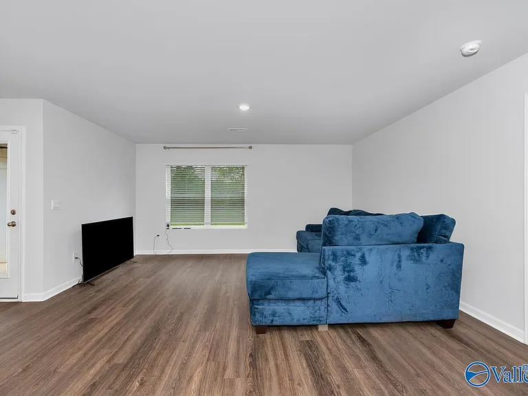 18776 Wicklow Cir — Photo 4