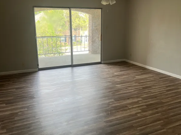 1819 Babcock #411, San Antonio, TX 78229