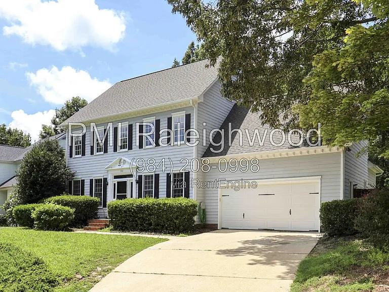 301 Perry Creek Dr — Photo 2