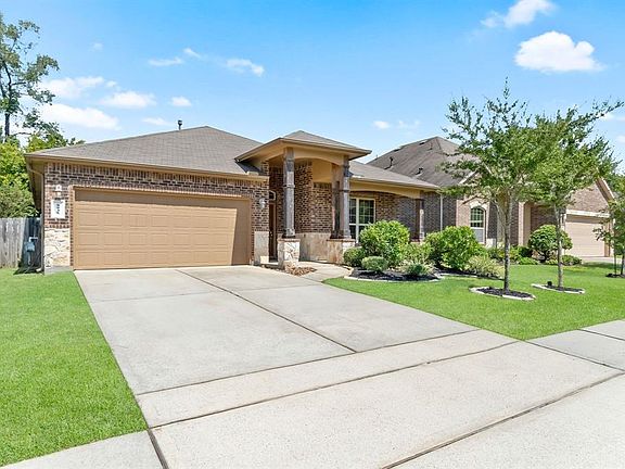 3rd image of 8938 Alcina Dr