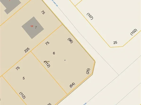 3834 Camden Rd, Hope Mills, NC 28306