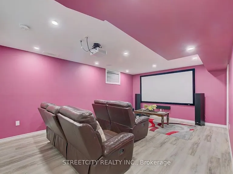 1751 Coronation Dr — Photo 18