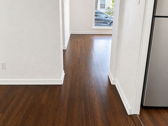 5th image of 1527 E 3rd St #1527