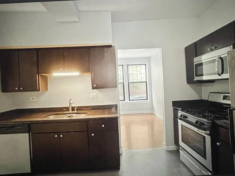 7700 N Marshfield Ave #2 — Photo 11