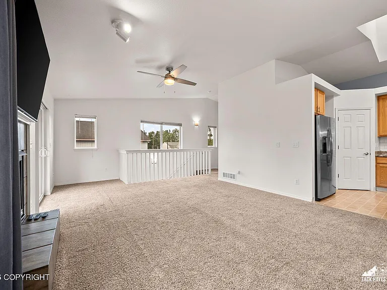 635 Pearl Dr — Photo 10