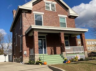 3738 Saint Martins Pl, Cincinnati, OH 45211