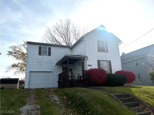 449 E Martin St, East Palestine, OH 44413