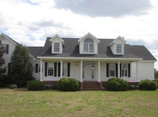 208 Massengill Rd, Benson, NC 27504