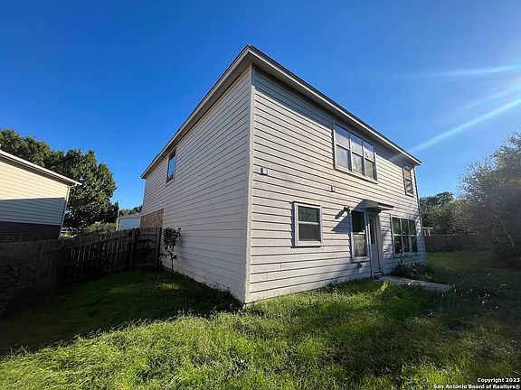 5th image of 947 TISBURY PKWY