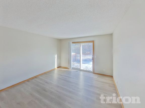 3rd image of 4350 Thornhill Ln