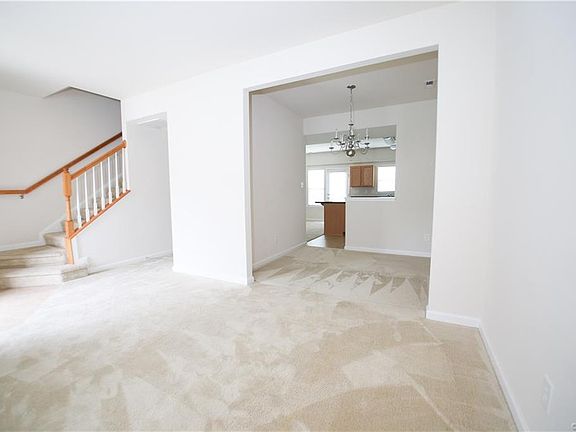 5th image of 210 Bay Coat Dr #210