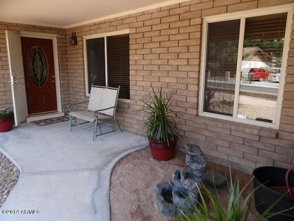 3rd image of 1023 E Rockwood Dr
