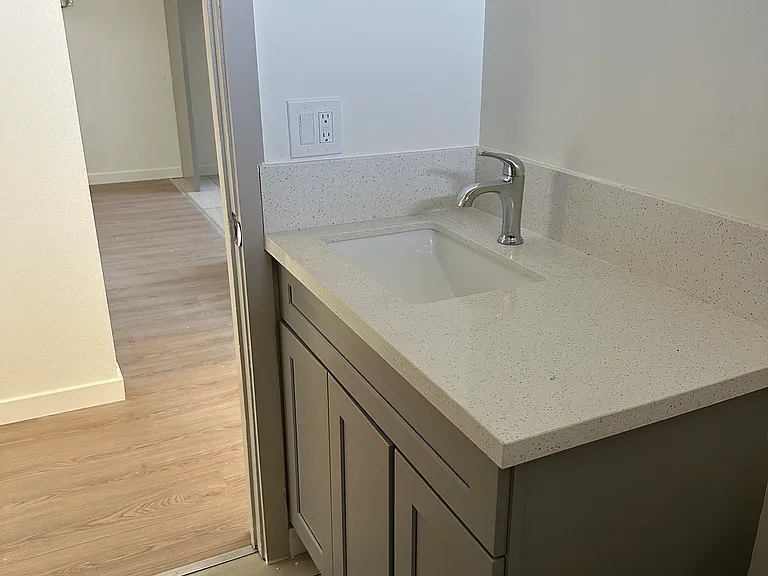 215 N Avenue 54 #54 — Photo 2