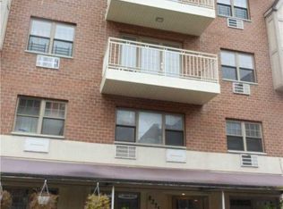 83-75 117th St, Richmond Hill, NY 11418
