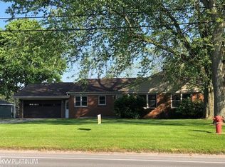 3407 N River Rd, Fort Gratiot, MI 48059