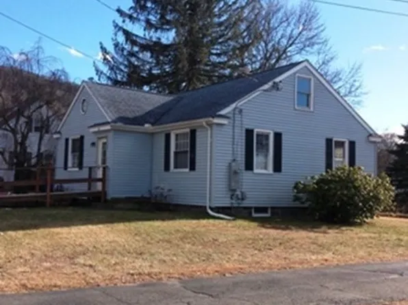 136 Parsons St, Easthampton, MA 01027