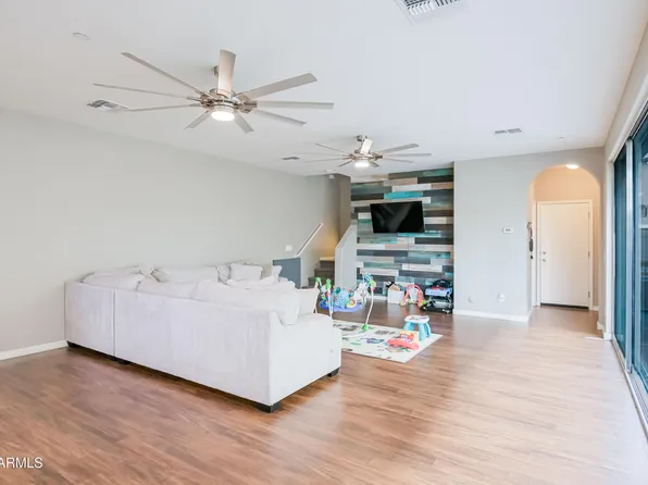 12460 W Hummingbird Ter, Peoria, AZ 85383