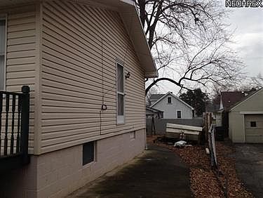 2nd image of 60 Sciota Ave