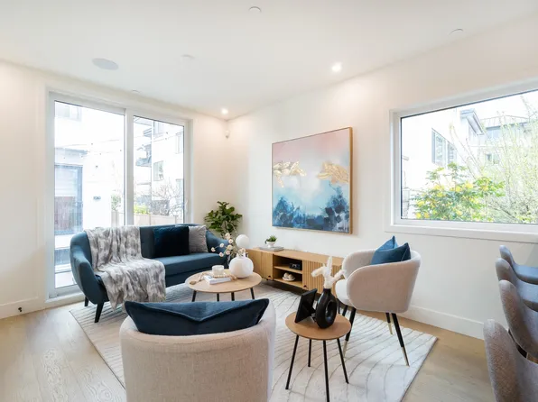 1552 E 3rd Ave #121, Vancouver, BC V5N 5R8