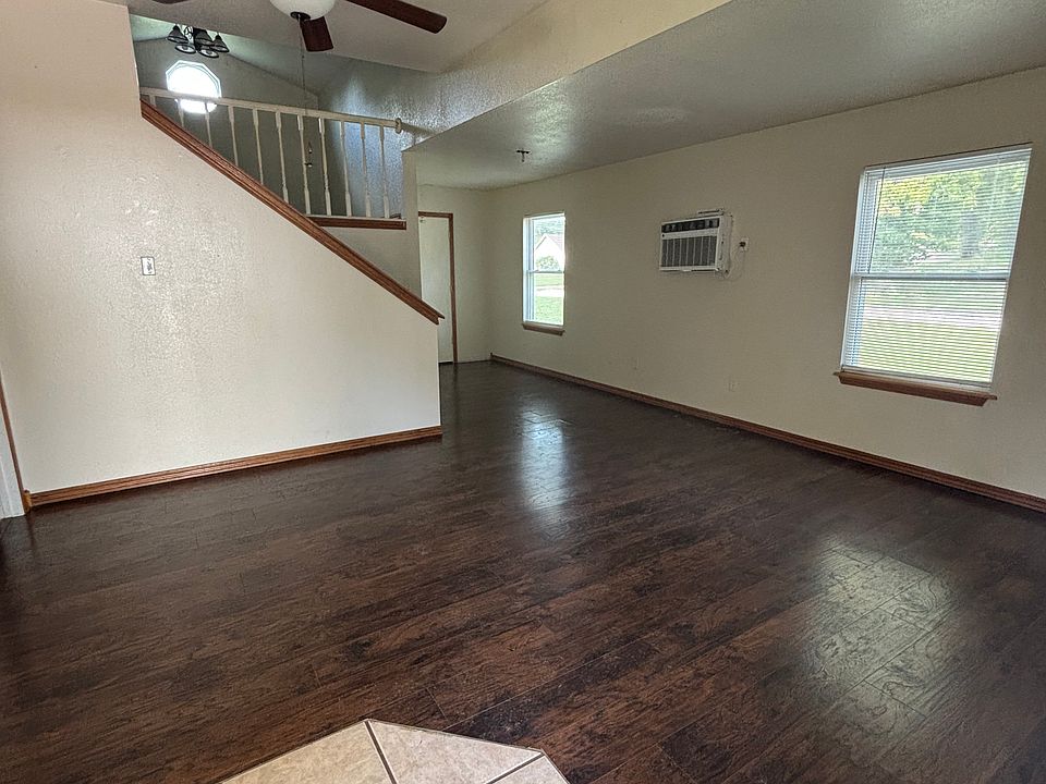 2nd image of 9746 County Road 215