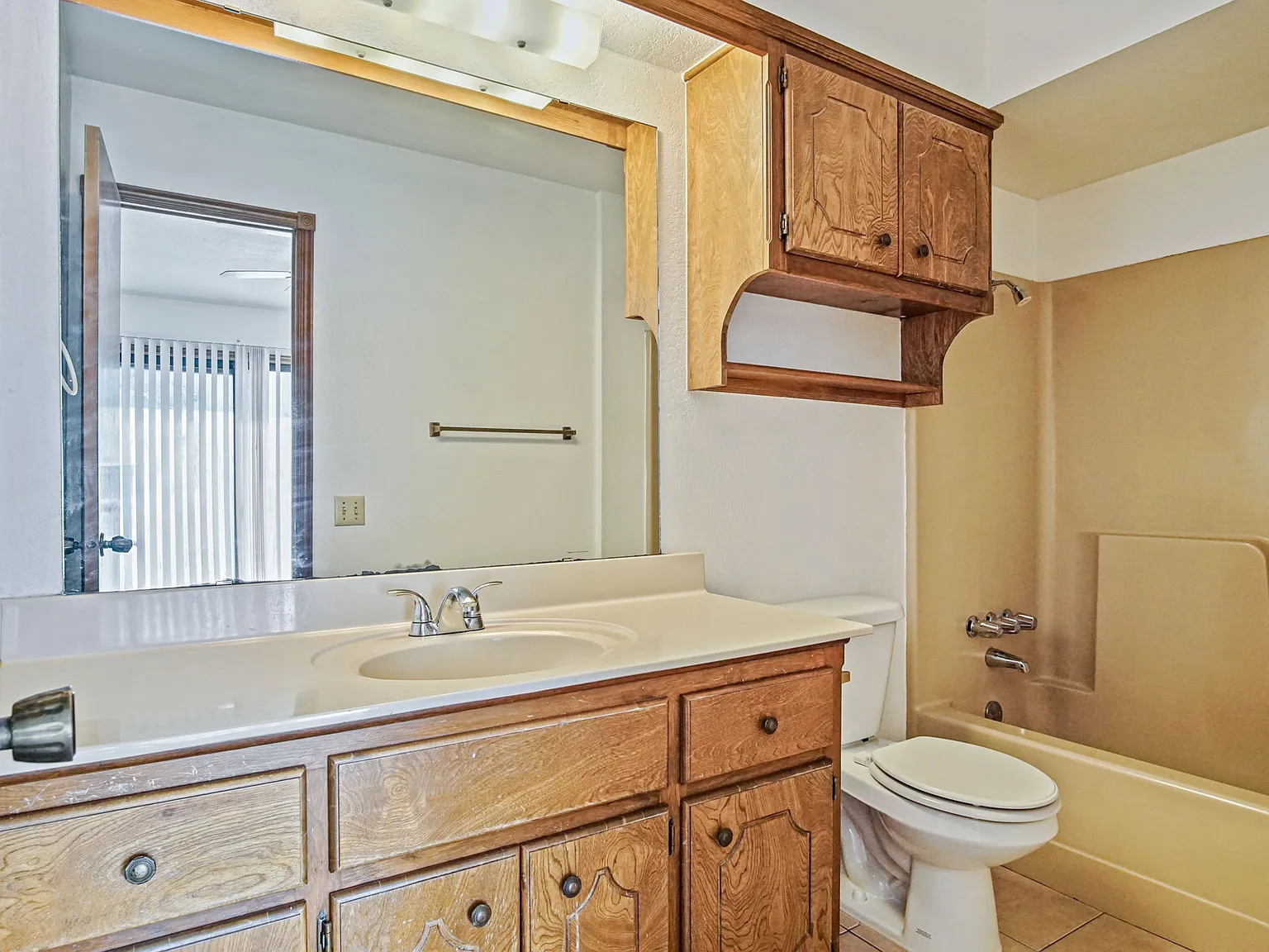 8910 Oak Valley Dr - 1 — Photo 4